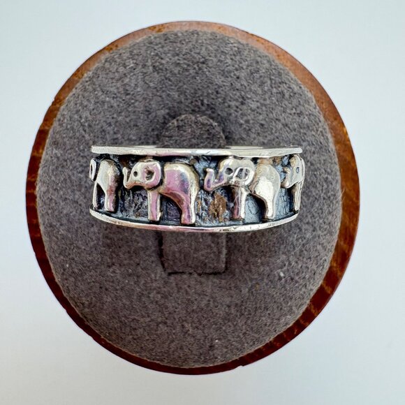 VTG Solid Sterling Silver 925 Elephant Design Cigar Band Ring Size 8 - Picture 1 of 10